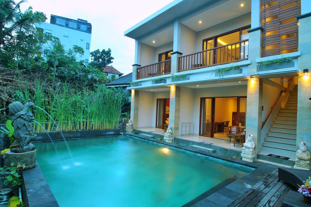 Dewi Putri House Hotel Ubud  Exterior photo